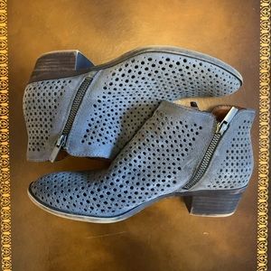 Lucky brand - grey ankle boots